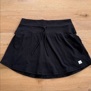 NWOT Vuori Clothing Performance Daily Skirt Black - S
